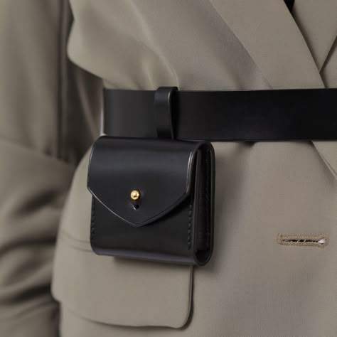 The Rise of the Belt Bag: Trend Alert + How to Style it for Any Occasion